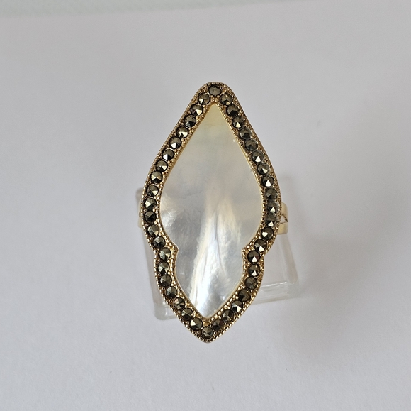 Vintage Style Mother of Pearl with Marcasites Ring 18k/925 Size 7! - Picture 14 of 14